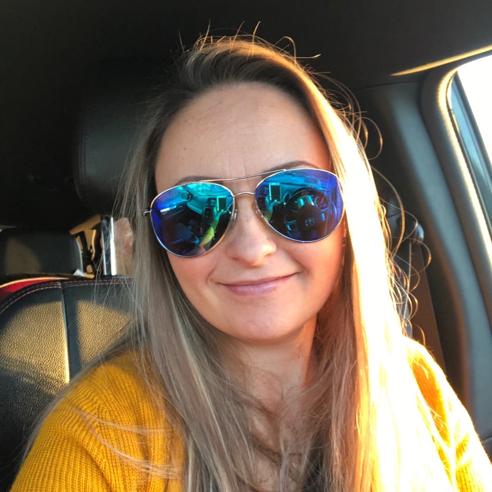 Meet your Posher, Alicia